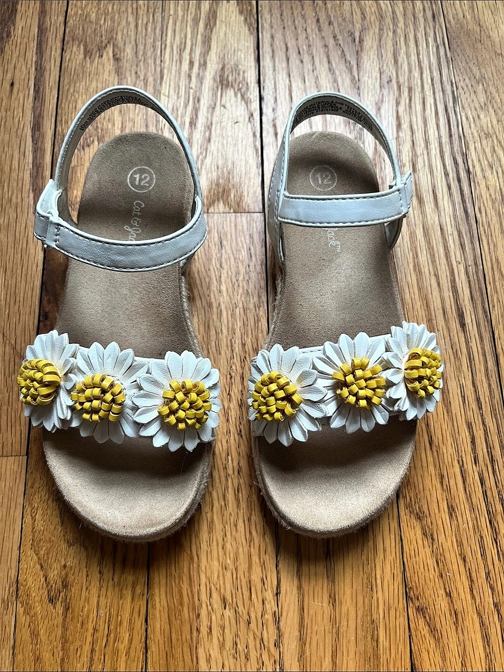 Cat & Jack Abbie Daisy Sandals White & Yellow Toddler 12